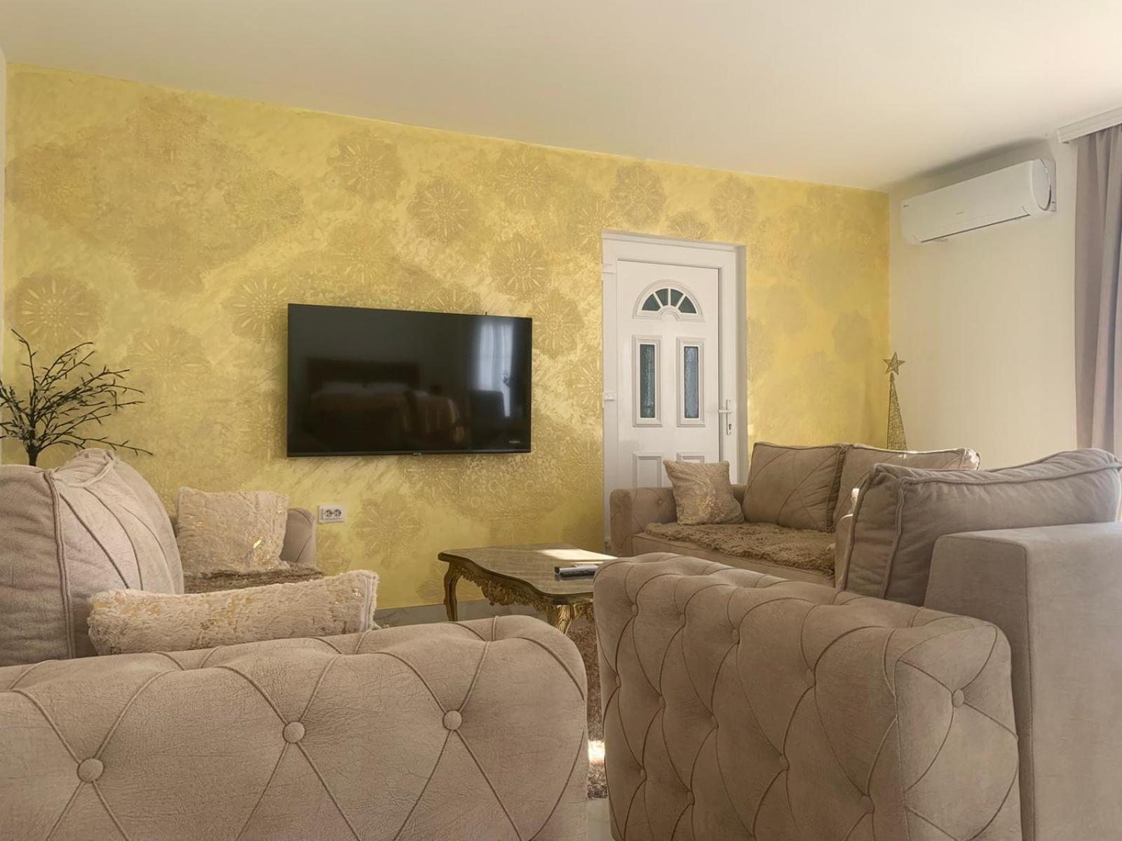 Dina Lux Apartman 야고디나 외부 사진